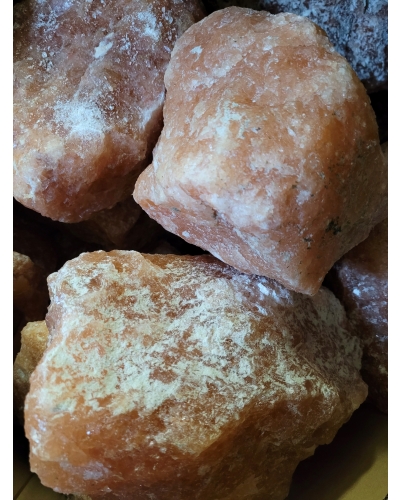 Bryły Soli Polska Sól Kłodawska 25 KG Kruchy solne Różowe 5-20 cm Grota