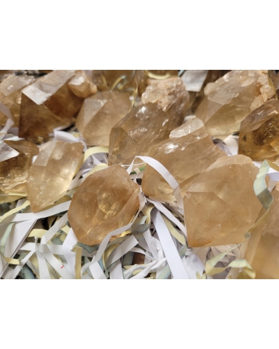 Cytryn Kryształ +/- 30 gramów 2 cm Naturalny Szpic Kongo